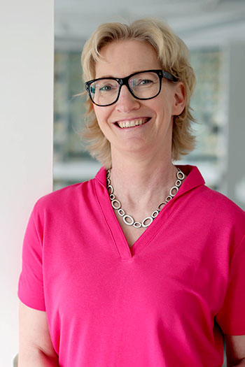 Dr. Ina Schelper